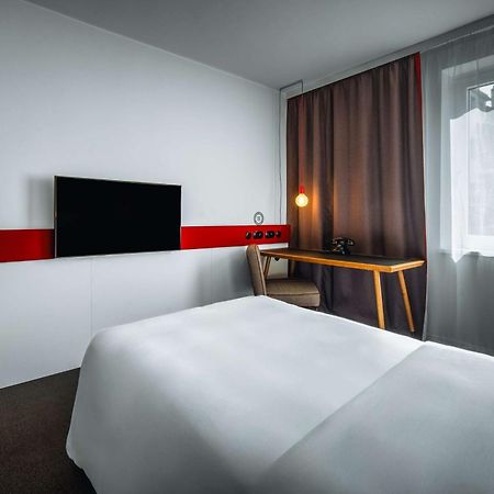 Pentahotel Прага Екстериор снимка