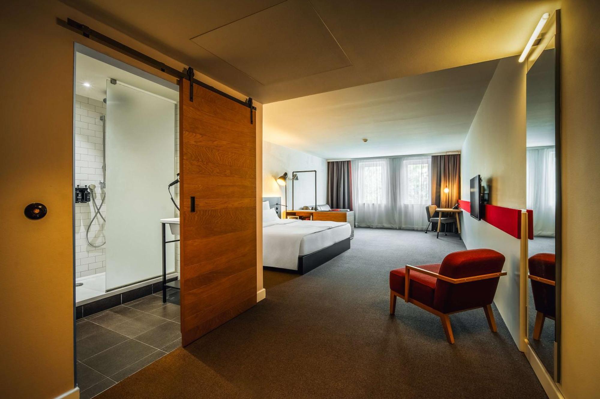 Pentahotel Прага Екстериор снимка