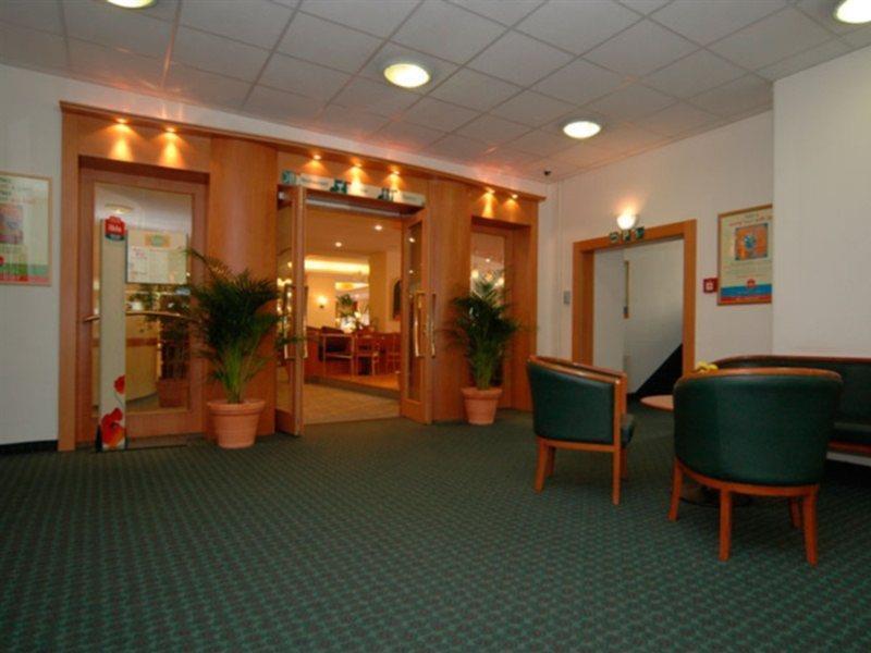 Pentahotel Прага Екстериор снимка