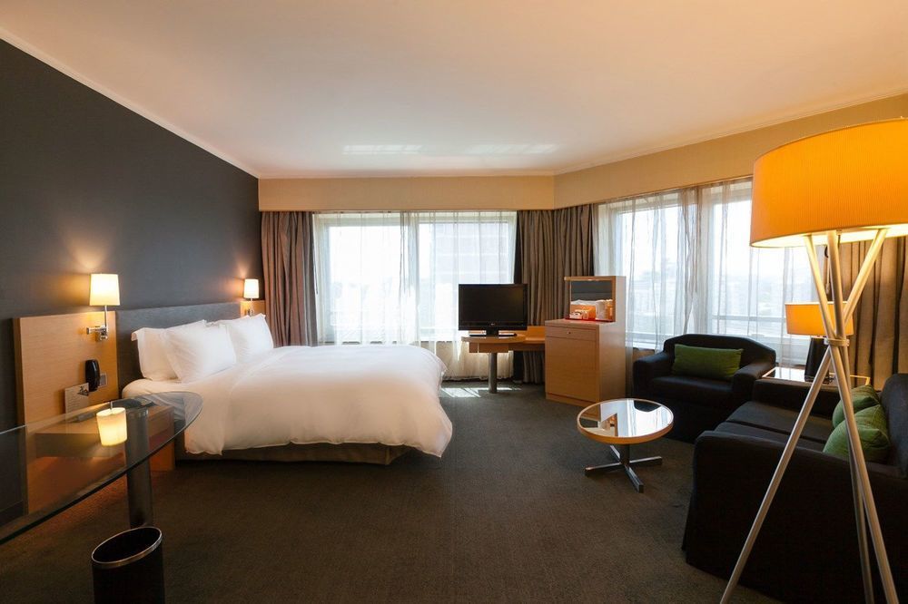 Pentahotel Прага Екстериор снимка