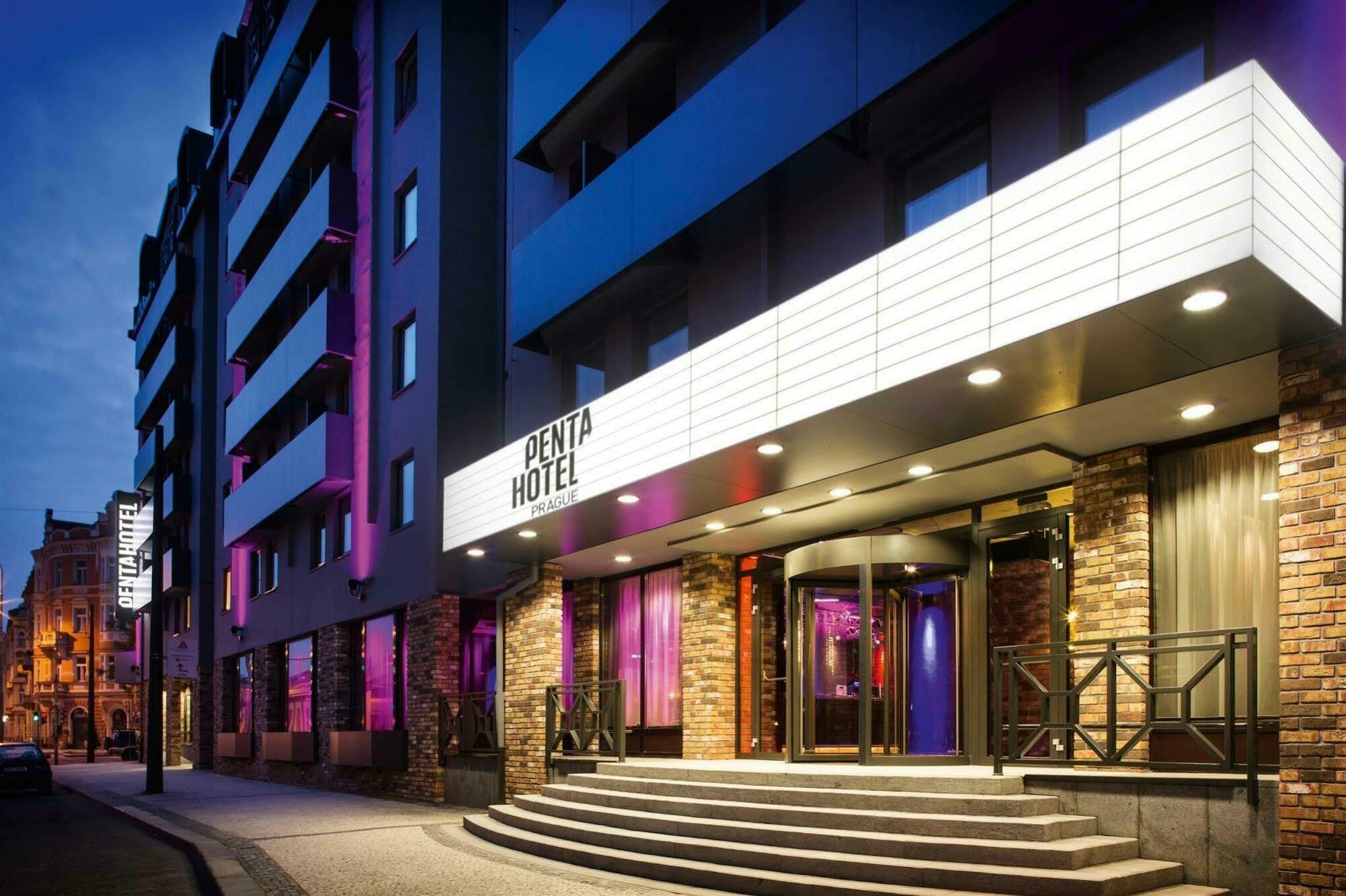 Pentahotel Прага Екстериор снимка